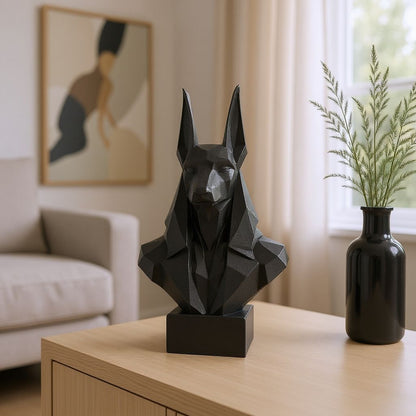 Low Poly Anubis – Skulptur i modern stil