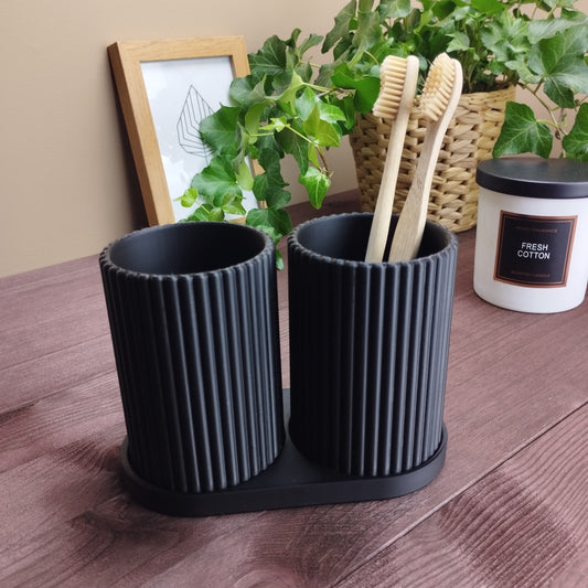 Tandborsthållare Duo – Räfflad Design med Bricka